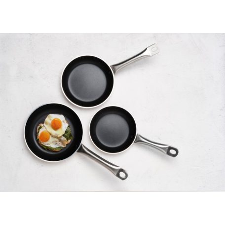 Serpenyő 24 cm aluminium Titanium bevonat indukciós